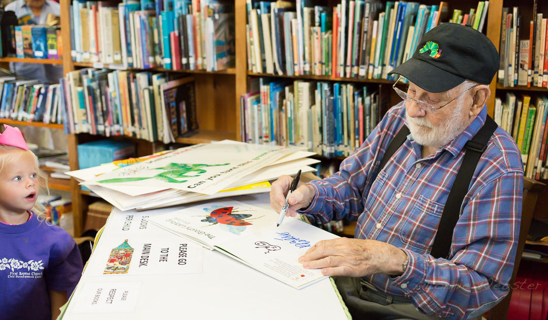 Eric Carle signs copies